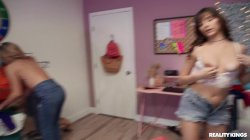 'Dare Dorm #39' screenshot nº 4