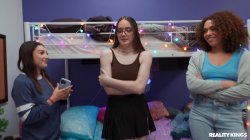 'Dare Dorm #39' screenshot nº 51