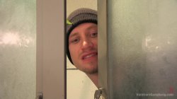Captura de 'Creaming Pie Mrs. S gets her MILF holes banged by her son's friends!' nº 25
