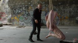 'Eager Blonde Nympho Needs All Her Holes Publicly Pounded' screenshot nº 45