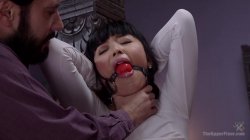 Captura de 'Foreign Student Punished for Disobeying the Master's House Rule' nº 62