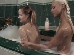 'Young Lipstick Lesbians' screenshot nº 45