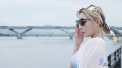 Captura de 'Stacy and Friends Spend the Day on a Boat Playing and Fucking' nº 2