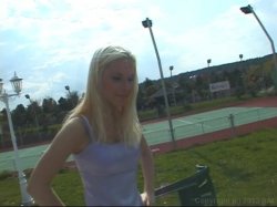 Captura de 'Little White Slave Girls' nº 43