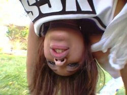 'Young Cheerleaders Swap N' Swallow 2' screenshot nº 13