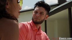 Captura de 'Jealous Stepdad Fucks Lying Nymph Stepdaughter' nº 26
