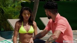 Captura de 'Jealous Stepdad Fucks Lying Nymph Stepdaughter' nº 30