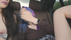 Captura de 'Amateur Sex In Car: BG, Lesbi and Cum' nº 31