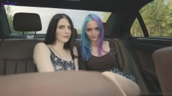 Captura de 'Amateur Sex In Car: BG, Lesbi and Cum' nº 8