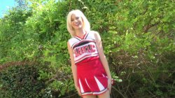 Captura de 'Hot & Horny Cheerleaders 2' nº 78