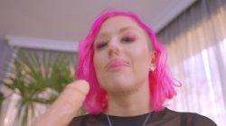 Captura de 'My First Porn Movie Vol. 6-Nika Venus & Diana Rius' nº 16