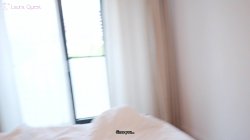 Captura de 'Hotel Manager Needs To Clean Client's Dick To Keep Her Job' nº 21
