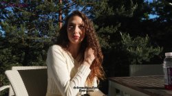 Captura de 'Husband Fantasy Come True, Films Wife Getting Fucked Hard By Stranger' nº 13