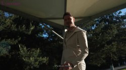 Captura de 'Husband Fantasy Come True, Films Wife Getting Fucked Hard By Stranger' nº 24