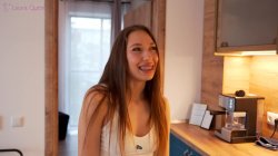 Captura de 'Horny Tenant Wants Landlord To Creampie Her Pussy' nº 18
