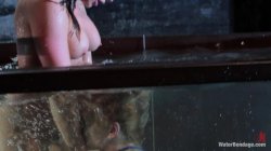 Captura de 'Arms & Legs Tied, Lea Becomes Chanel's Pussy Eating Slave!' nº 13