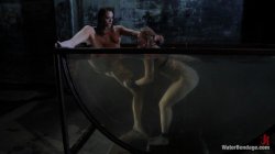 Captura de 'Arms & Legs Tied, Lea Becomes Chanel's Pussy Eating Slave!' nº 95