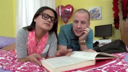 Captura de 'Slutty Times At Innocent High 4' nº 65