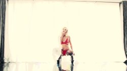 Captura de 'Hit Me With Your Best Shot' nº 2