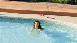 'Poolside Pussy' screenshot nº 93