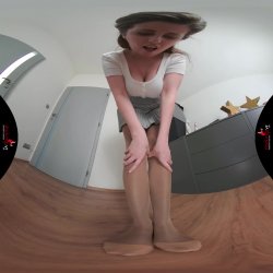 'Layered Nylon Seduction' screenshot nº 11