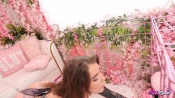 Captura de 'Pink Room Ep. 19 Eden Ivy is an Anal Fucktoy Deepthroat Slut' nº 15