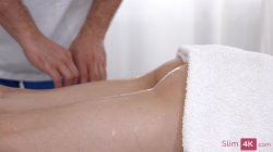 'Beautiful Babe Came For A Massage And Got Anal' screenshot nº 30