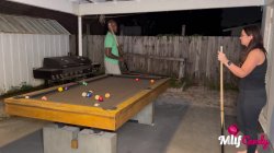 Captura de 'MilfCandy: Samantha loses at Pool and takes long BBC' nº 5