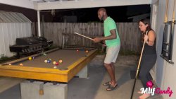 Captura de 'MilfCandy: Samantha loses at Pool and takes long BBC' nº 6
