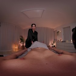 'Erotic Massage with Big Tits, Oil and Simon Kitten' screenshot nº 11