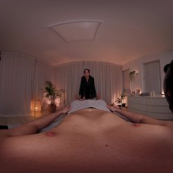 'Erotic Massage with Big Tits, Oil and Simon Kitten' screenshot nº 4