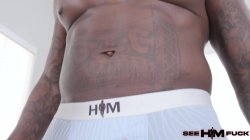 Captura de 'Rob Piper Takes Off His Suit And Gets Lubed By Kyler Quinn' nº 18