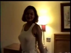 Captura de 'Reel Life Videos 50 - Natural, Pregnant And Starting To Show' nº 17