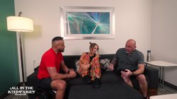 Captura de 'Wife Cheats With My StepBrother Personal Trainer' nº 25