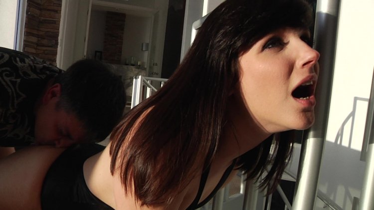 streaming porn video screenshot