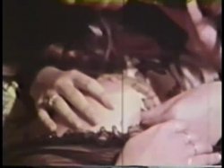 Captura de 'All Lesbian Peepshow Loops 562: Hardcore Rated X 1970s (All Color)' nº 2