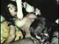 Captura de 'All Lesbian Peepshow Loops 562: Hardcore Rated X 1970s (All Color)' nº 72