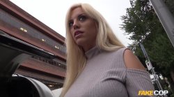 Captura de 'Fake Cop Presents - Blondie Fesser' nº 35