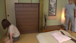 'Forbidden Creampie Sex with 5 Widowed In-Laws in His Wife's Absence!' screenshot nº 130