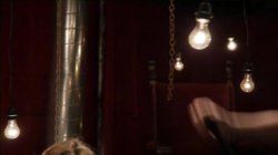 Captura de 'Batgirl V Supergirl' nº 129
