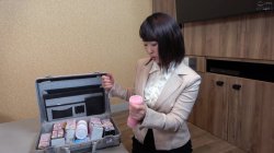 Captura de 'Door-To-Door Masturbator Saleswoman Vol. 25' nº 27