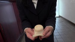 Captura de 'Door-To-Door Masturbator Saleswoman Vol. 25' nº 4