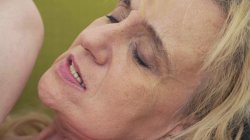 'Granny Meets Girl #23' screenshot nº 76
