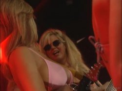 'Brown Eyed Blondes' screenshot nº 124