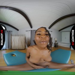 'Naughty Naked Yoga' screenshot nº 103