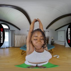 'Naughty Naked Yoga' screenshot nº 1