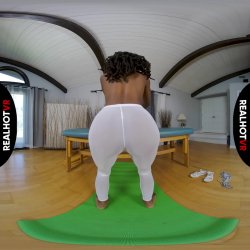 'Naughty Naked Yoga' screenshot nº 24