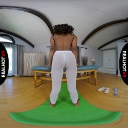 'Naughty Naked Yoga' screenshot nº 25