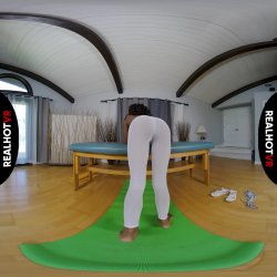 'Naughty Naked Yoga' screenshot nº 27