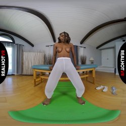 'Naughty Naked Yoga' screenshot nº 29